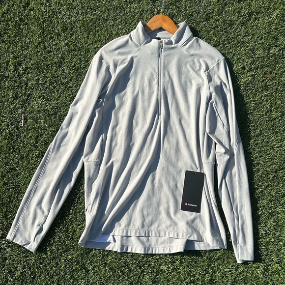 Lululemon surge warm half zip, size large - Picture 4 of 8